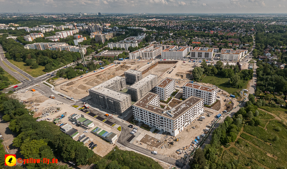 07.06.2023 - Aktuelle Luftbilder aus dem Alexisquartier und Pandion Verde in Neuperlach in München